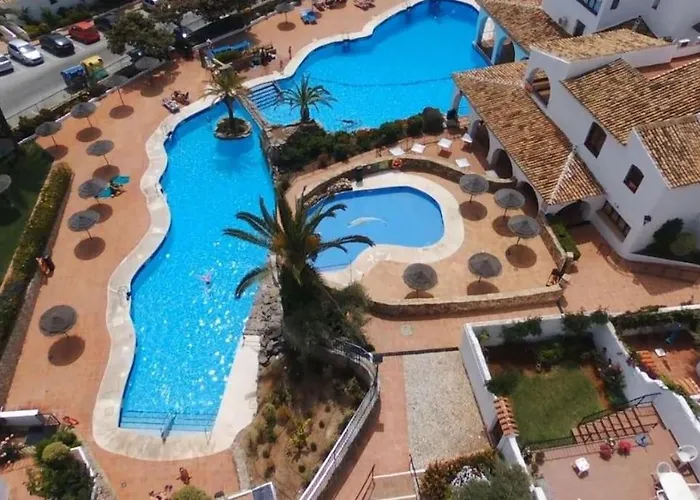 Capistrano Village * Nerja