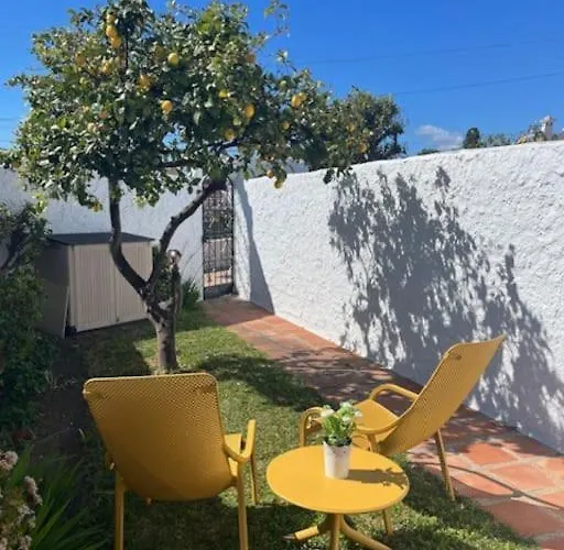 Capistrano Village 아파트 *